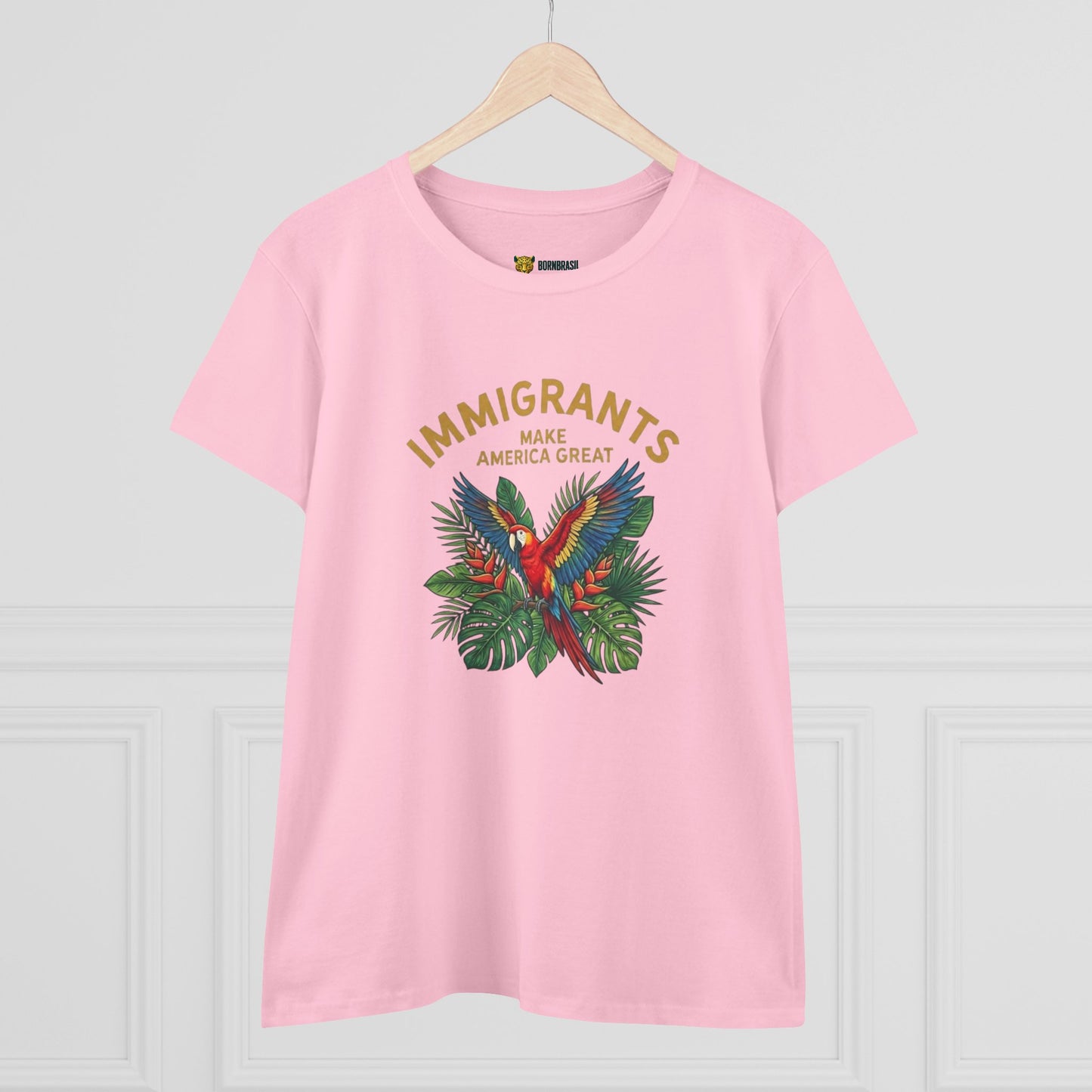 Camiseta Babylook Feminina “Immigrants Make America Great” – Orgulho Imigrante | BornBrasil