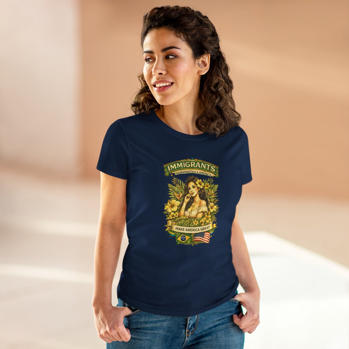 Camiseta Babylook Feminina “Immigrants Engrandecem a America” – Orgulho Imigrante | BornBrasil