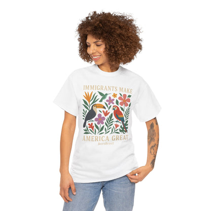Camiseta Feminina Immigrants Make America Great – Floresta Brasileira | BornBrasil