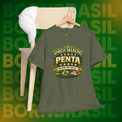 Camiseta Masculina BornBrasil Única Seleção Penta - Rumo ao Hexa Estilo Retrô
