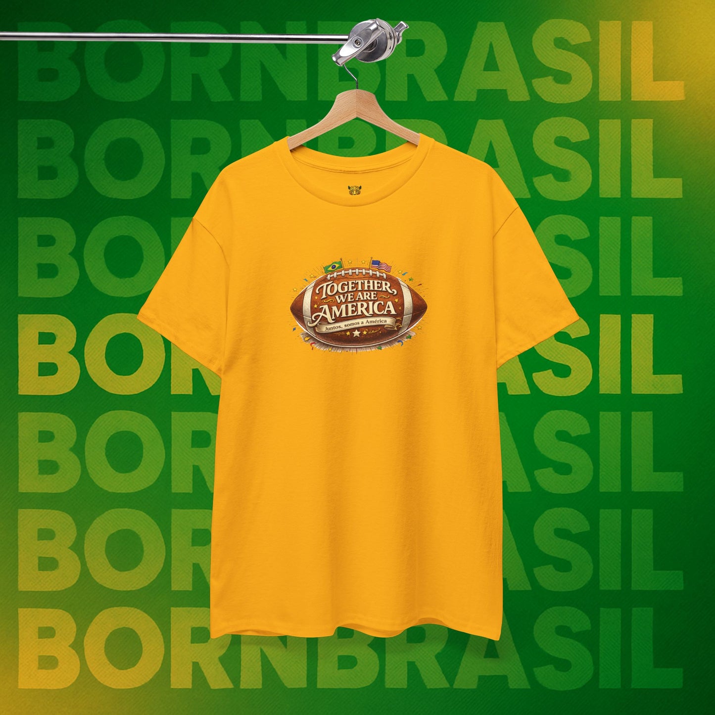 Camiseta Masculina “Together, We Are America” – Orgulho Brasileiro nos EUA | BornBrasil