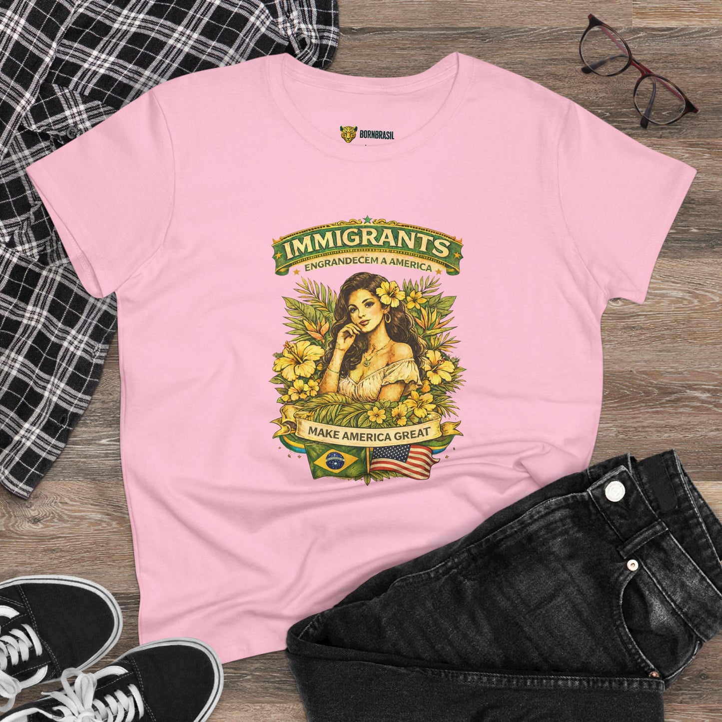 Camiseta Babylook Feminina “Immigrants Engrandecem a America” – Orgulho Imigrante | BornBrasil